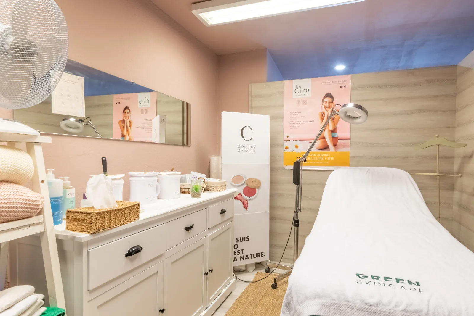 Barbara Nails Institut - Institut de beauté Romans-sur-Isère - Barbara Nails Institut - Photo Galerie - OneBooking