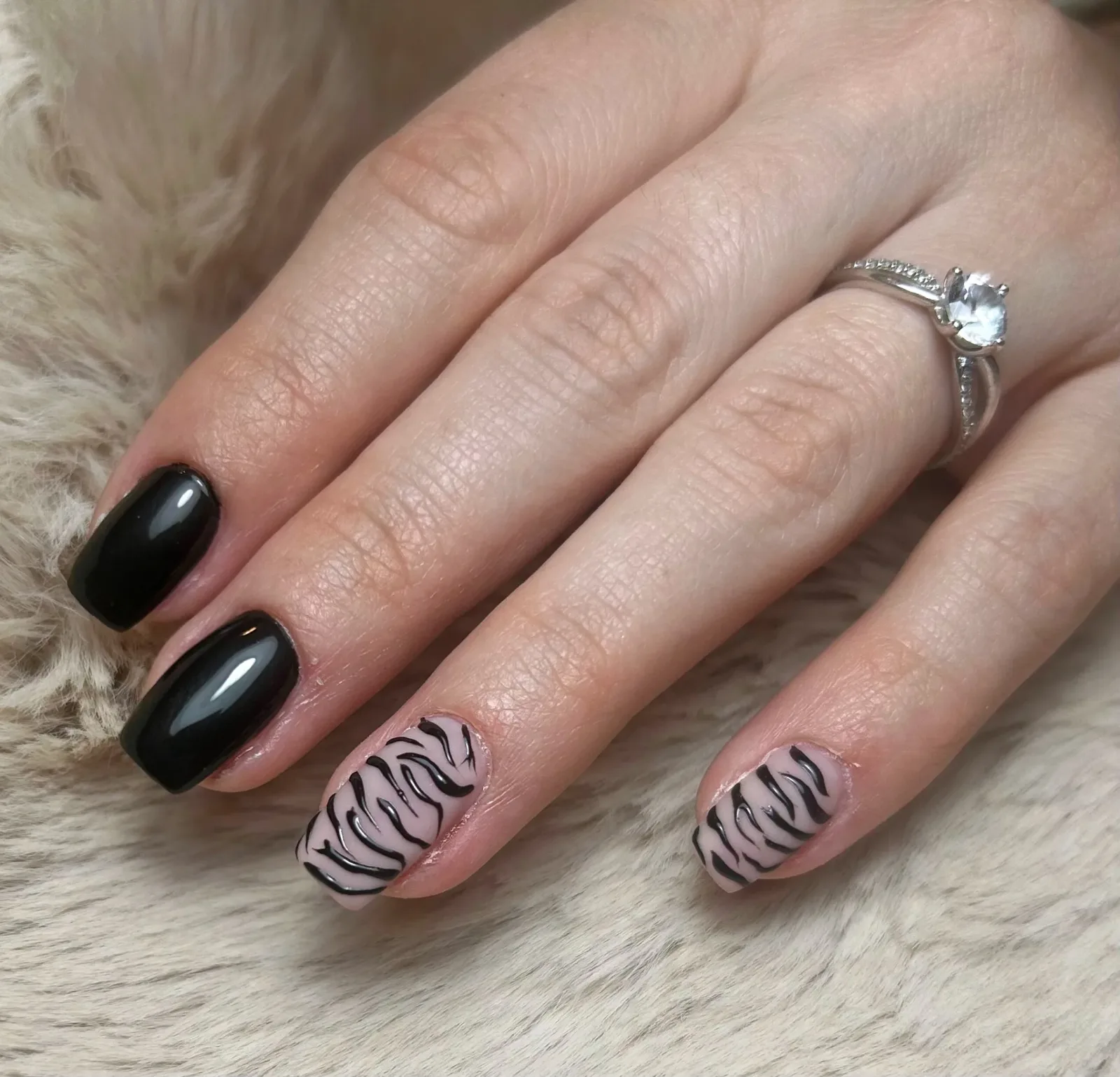 Carinail’s and beauty - Onglerie Mozac - Carinail’s and beauty - Photo Galerie - OneBooking