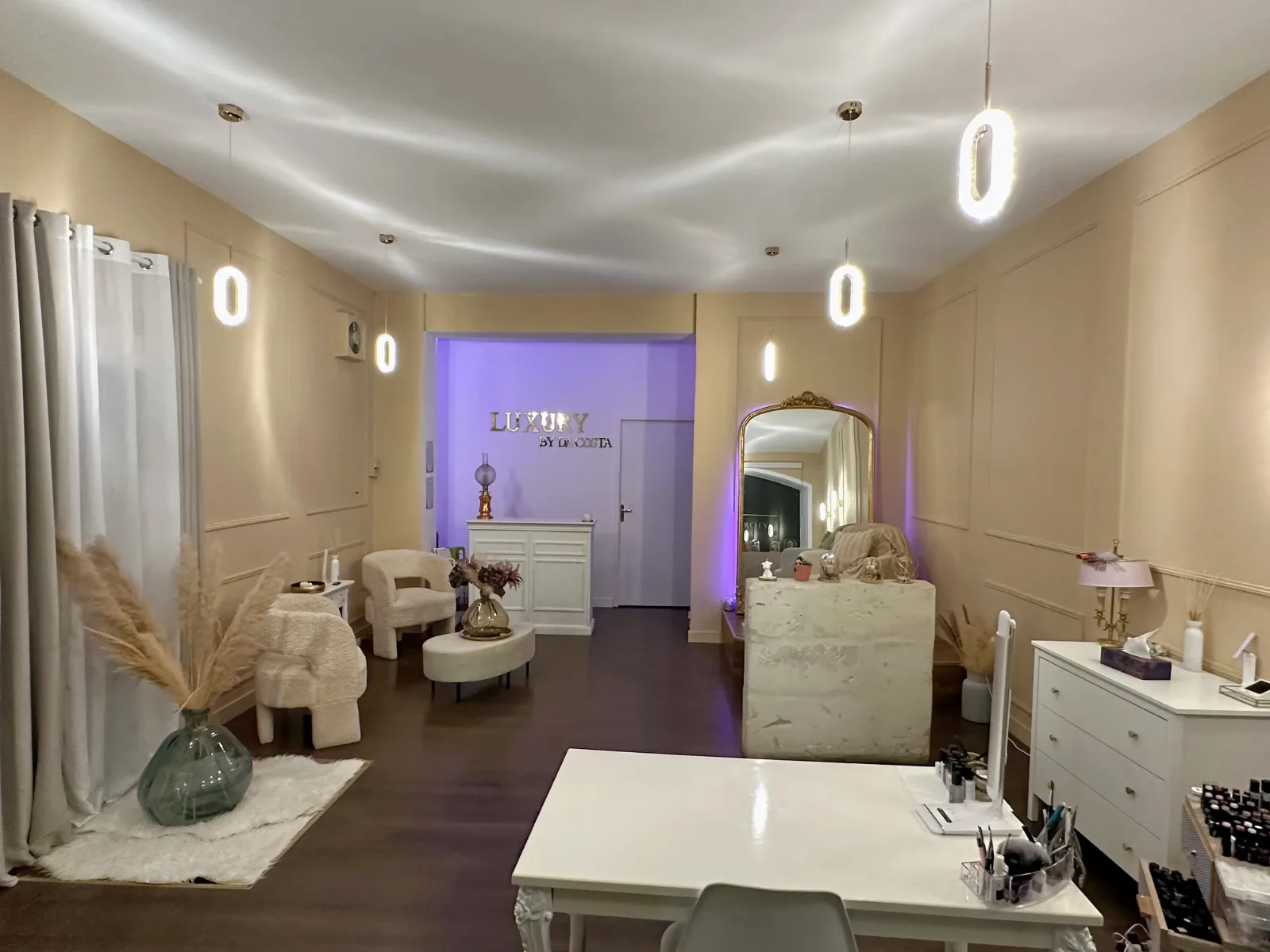 Luxury by Da Costa Nails - Onglerie Rochefort - Luxury by Da Costa Nails - Photo Galerie - OneBooking