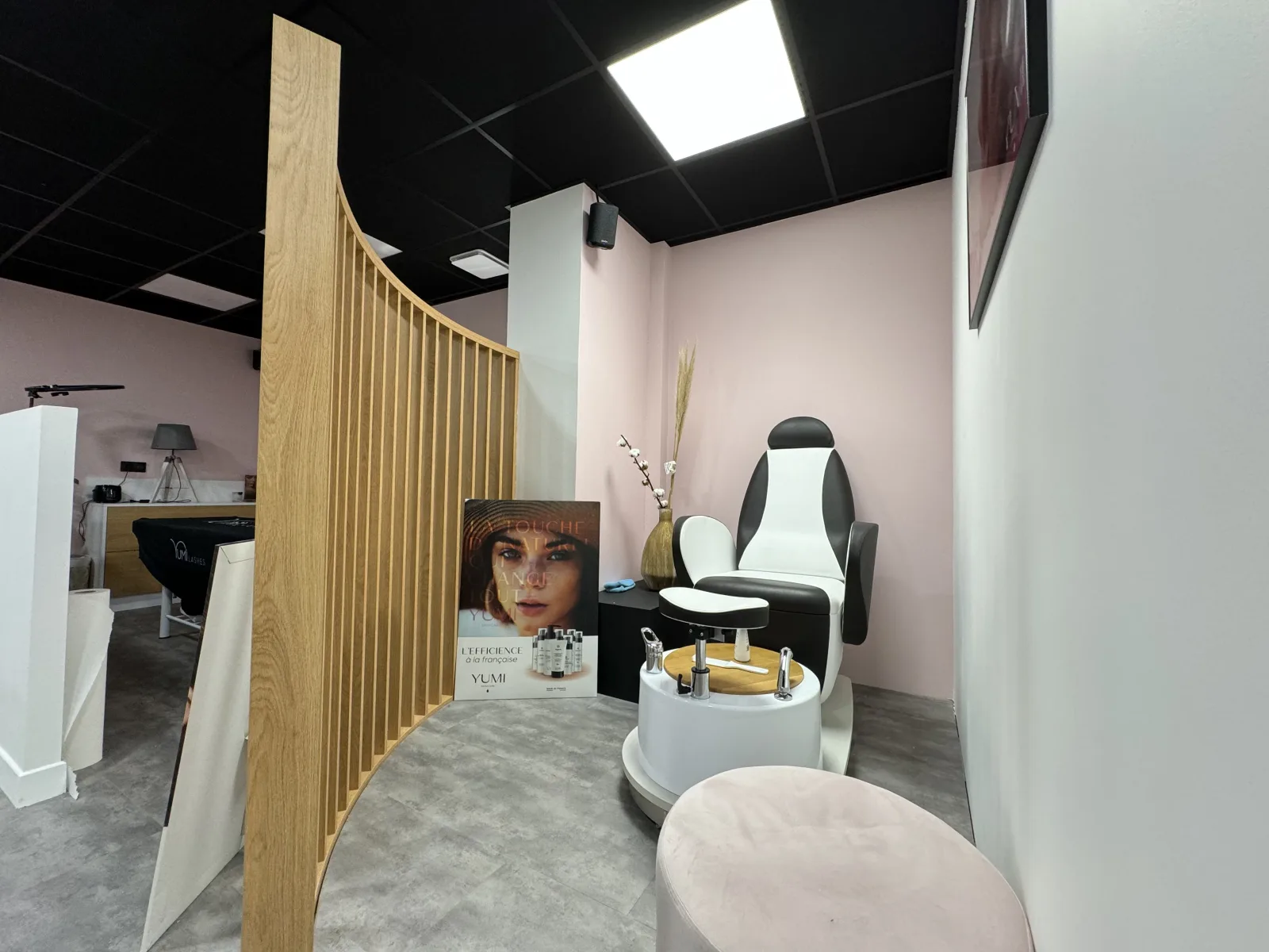 BEAUTY STUDIO Rose poudré L'institut - Onglerie Divonne-les-Bains - BEAUTY STUDIO Rose poudré L'institut - Photo Galerie - OneBooking