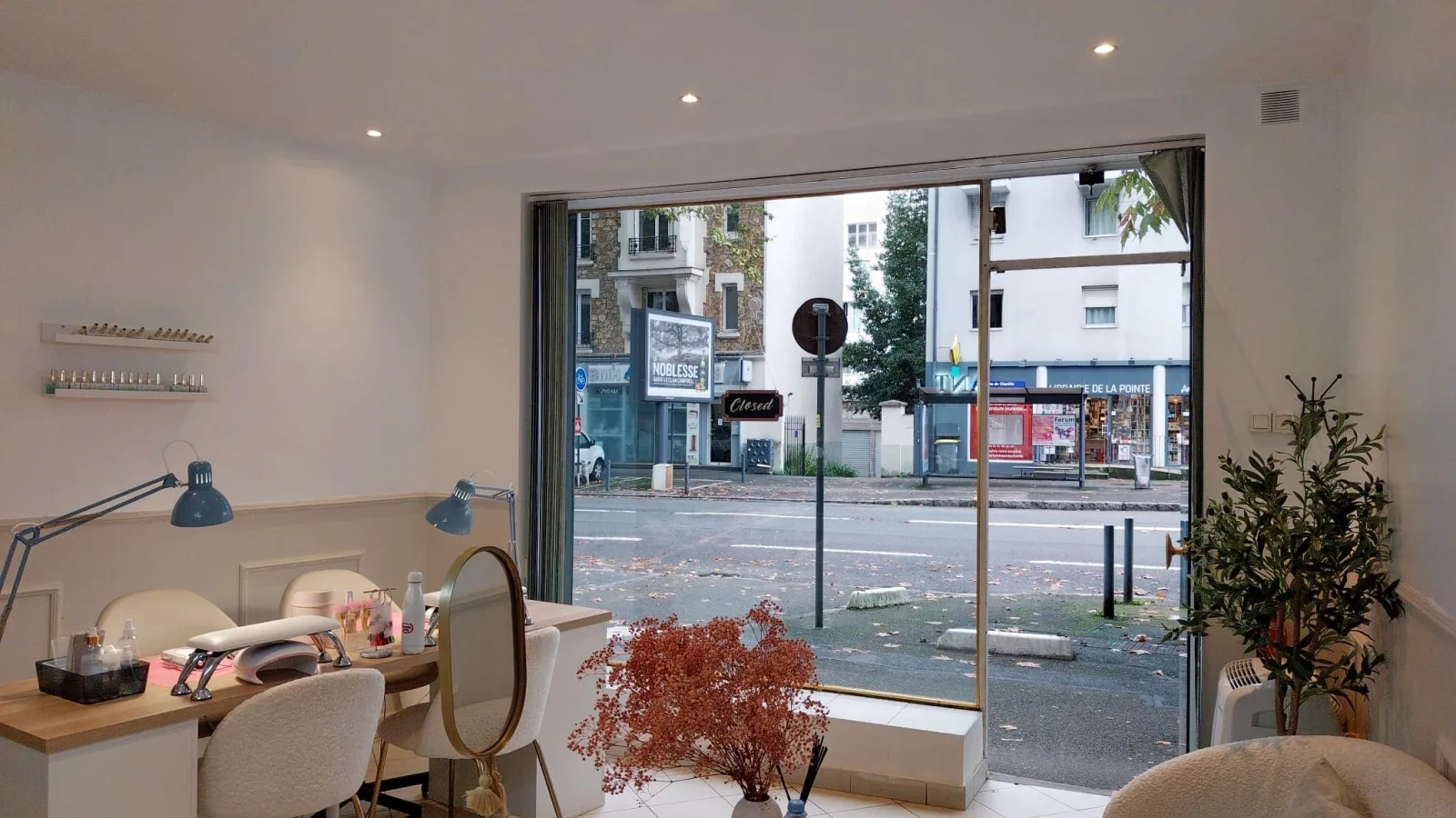 Maison Astella (anciennement Be Elegant) - Coiffure Viroflay - Maison Astella (anciennement Be Elegant) - Photo Galerie - OneBooking