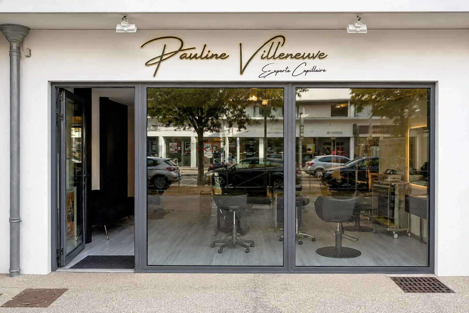 Pauline Villeneuve - Experte Capillaire ( anciennement Mod’s & Coiffure) - Coiffure La Rochelle - Pauline Villeneuve - Experte Capillaire ( anciennement Mod’s & Coiffure) - Photo Galerie - OneBooking