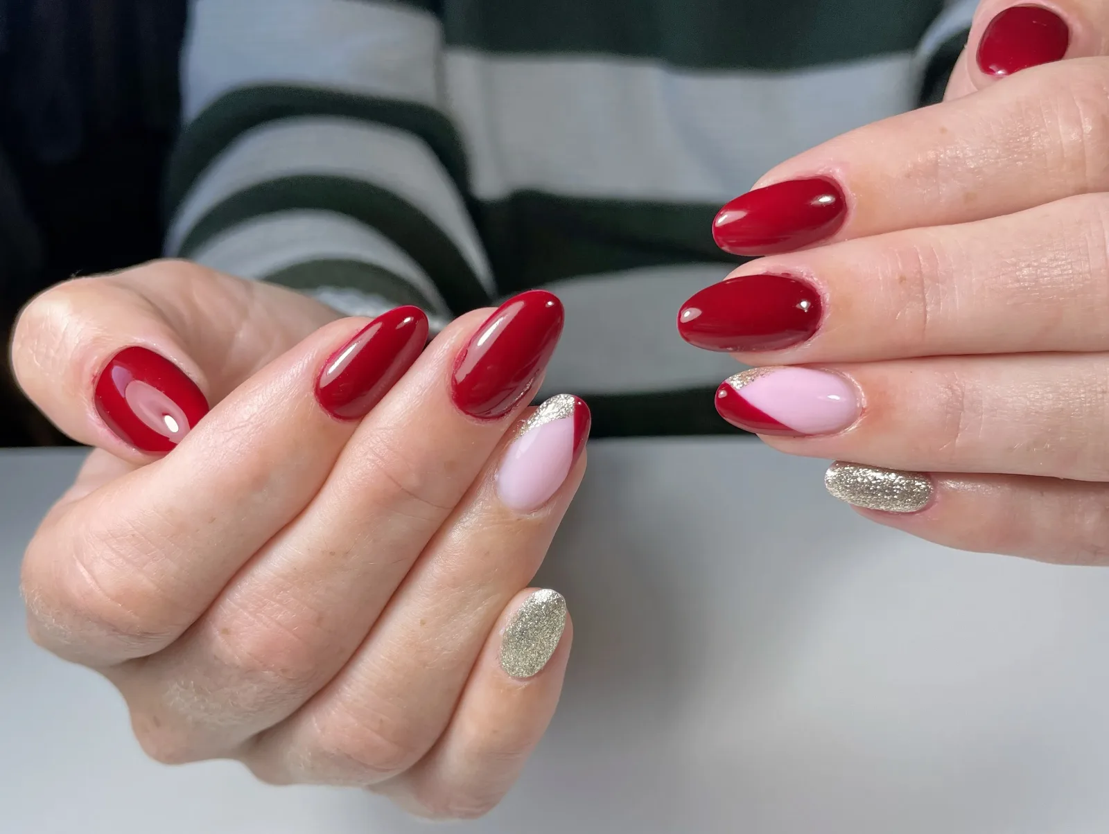 Ongles 2 Fée Prothésiste Ongulaire - Onglerie Baden - Ongles 2 Fée Prothésiste Ongulaire - Photo Galerie - OneBooking