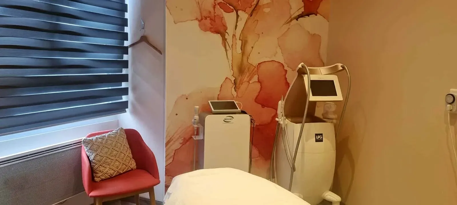 Institut Dahlia By Justine et Tiffany - Institut de beauté Sarrebourg - Institut Dahlia By Justine et Tiffany - Photo Galerie - OneBooking