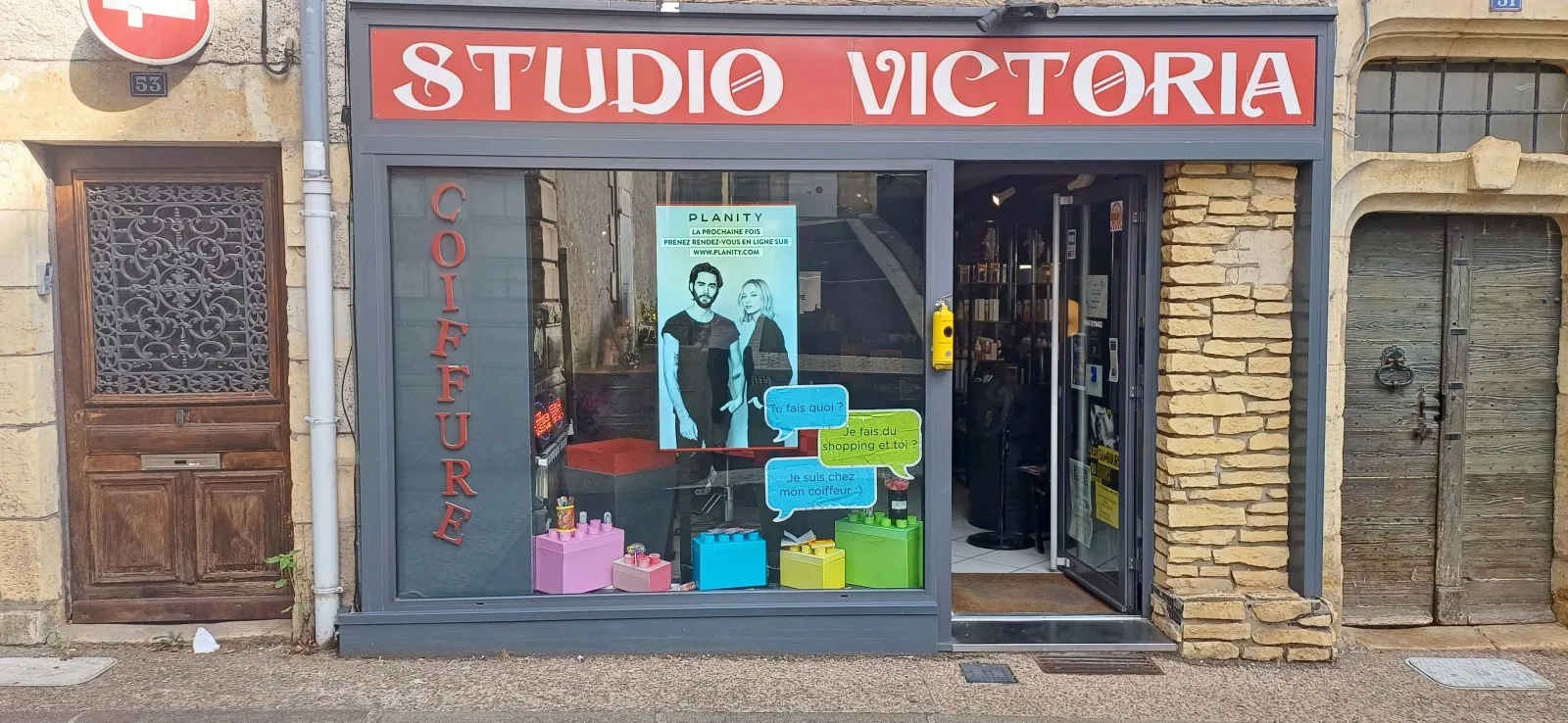 Studio Victoria - Coiffure Decize - Studio Victoria - Photo Galerie - OneBooking