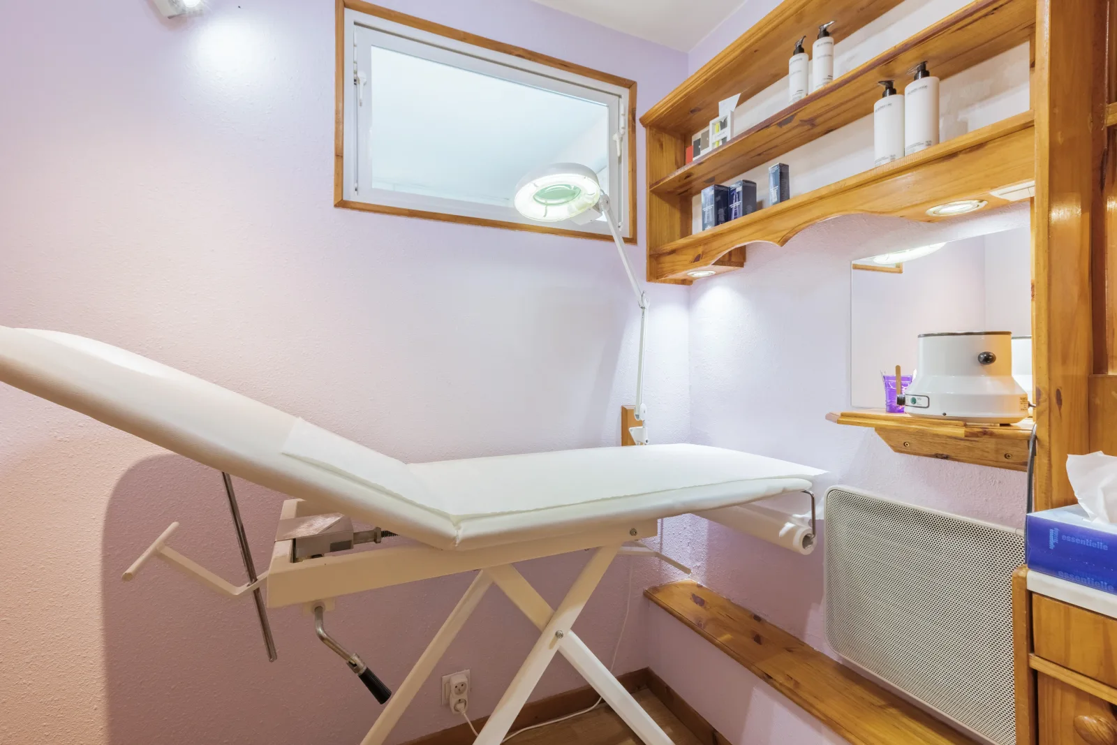 LIBERTÉ Coiffure & Esthétique - Coiffure Le Neubourg - LIBERTÉ Coiffure & Esthétique - Photo Galerie - OneBooking