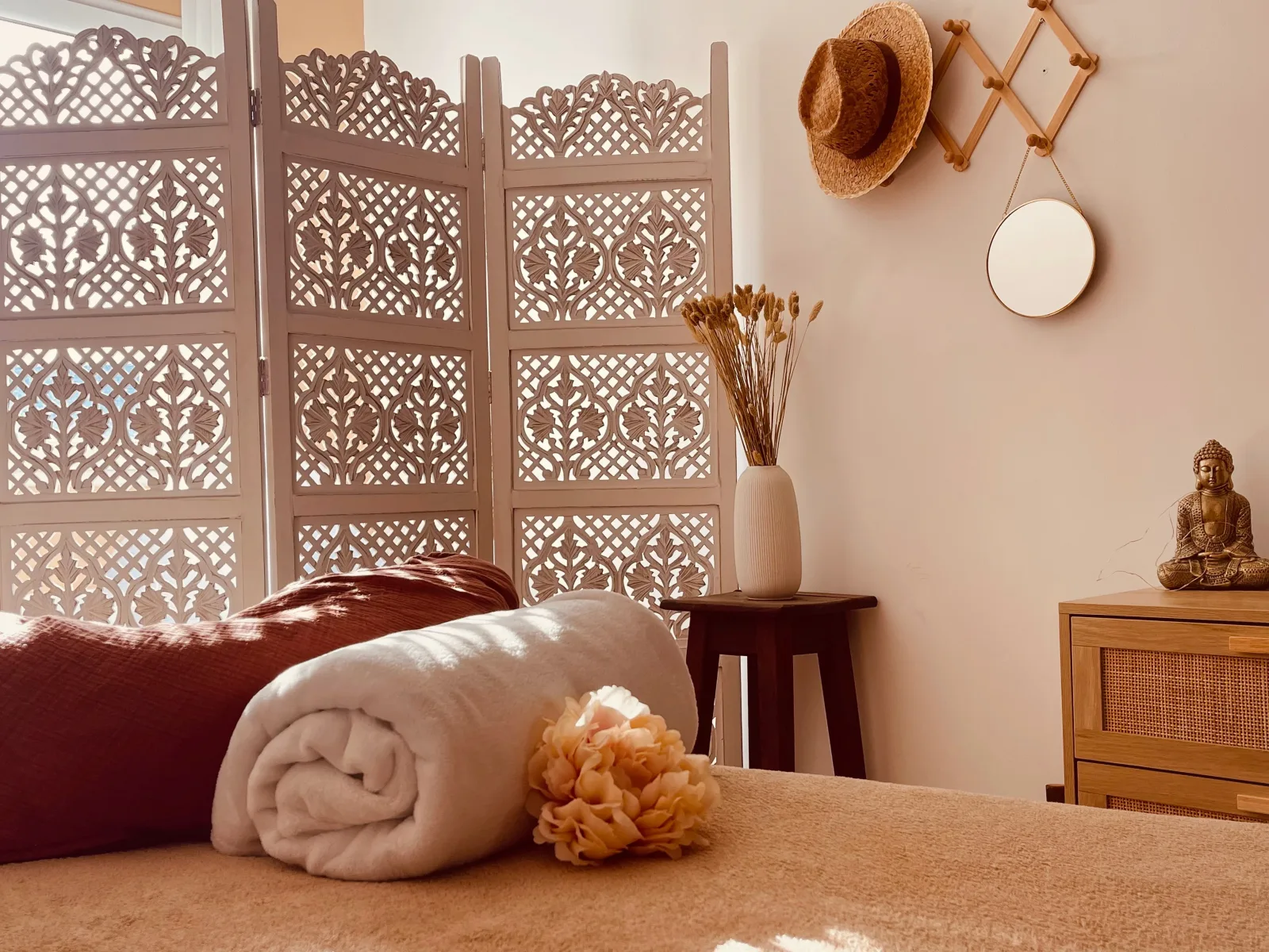 Le Nid  (Head Spa - Bain Enveloppé Bébé - Massage Femme Enceinte) - Massage Giberville - Le Nid  (Head Spa - Bain Enveloppé Bébé - Massage Femme Enceinte) - Photo Galerie - OneBooking