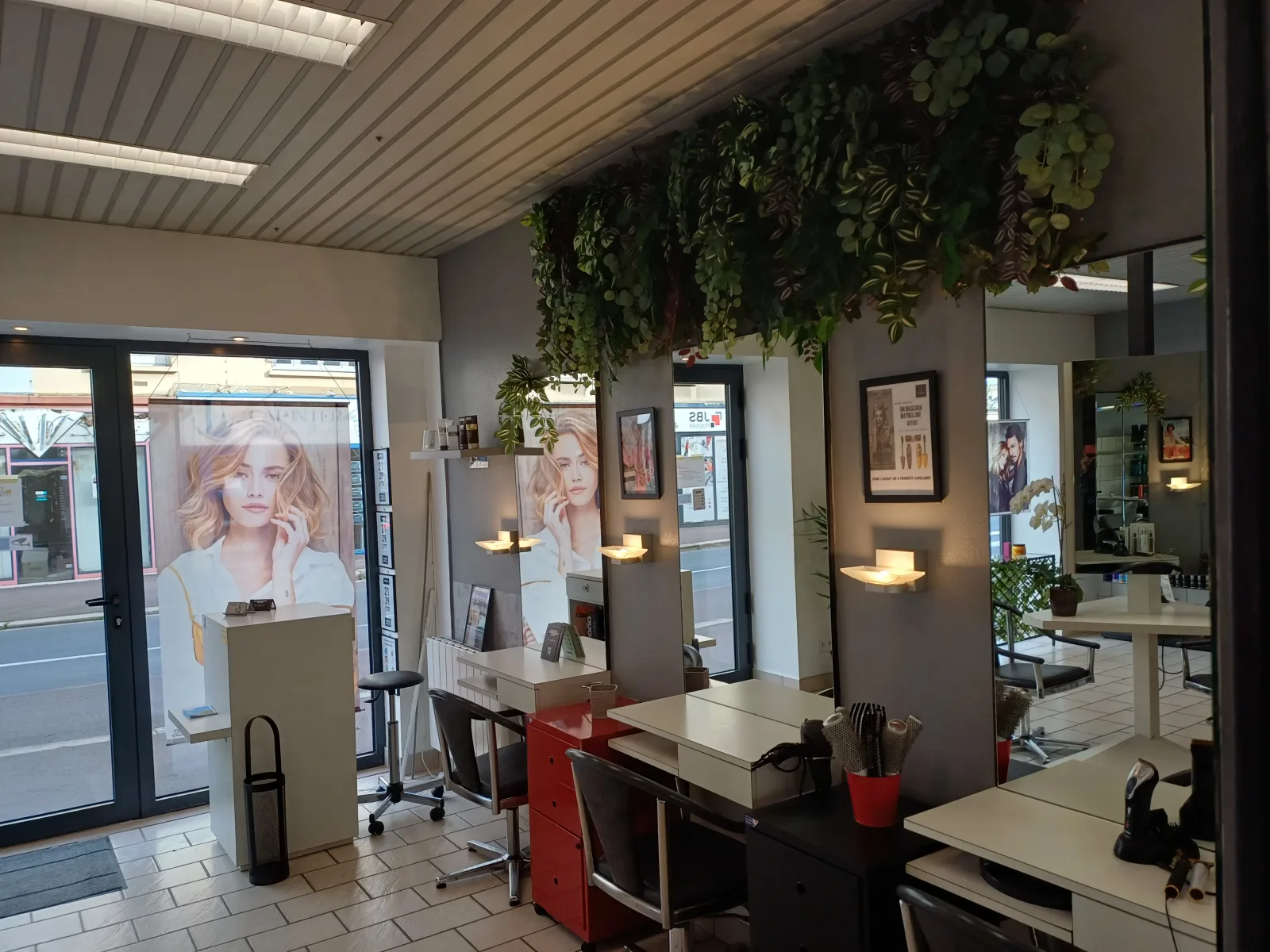 New Style - Coiffure Saint-Lô - New Style - Photo Galerie - OneBooking