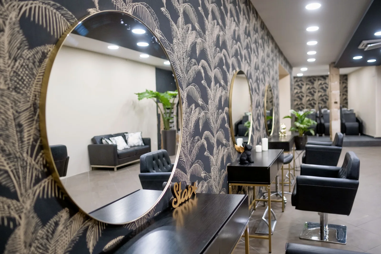 La Parenthèse De Julia - Coiffure Romans-sur-Isère - La Parenthèse De Julia - Photo Galerie - OneBooking
