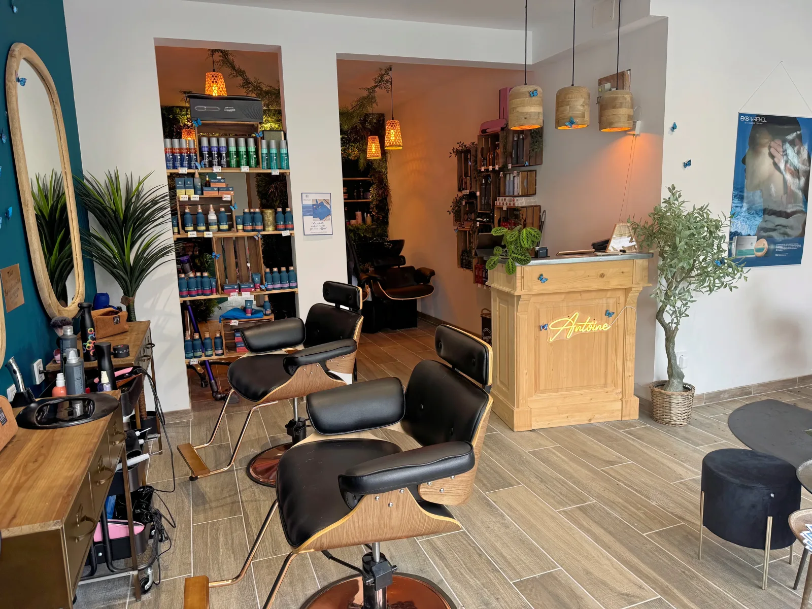 Le Salon d’Antoine - Coiffure & Blanchiment dentaire - Coiffure Saint-Lô - Le Salon d’Antoine - Coiffure & Blanchiment dentaire - Photo Galerie - OneBooking