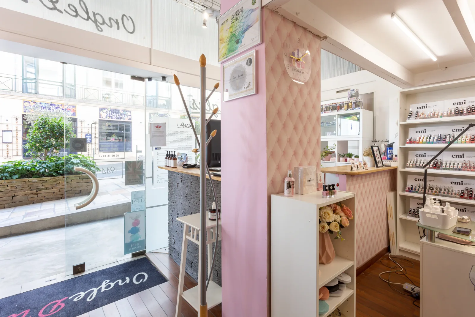 Ongle d’Ivin - Institut de beauté Dinard - Ongle d’Ivin - Photo Galerie - OneBooking
