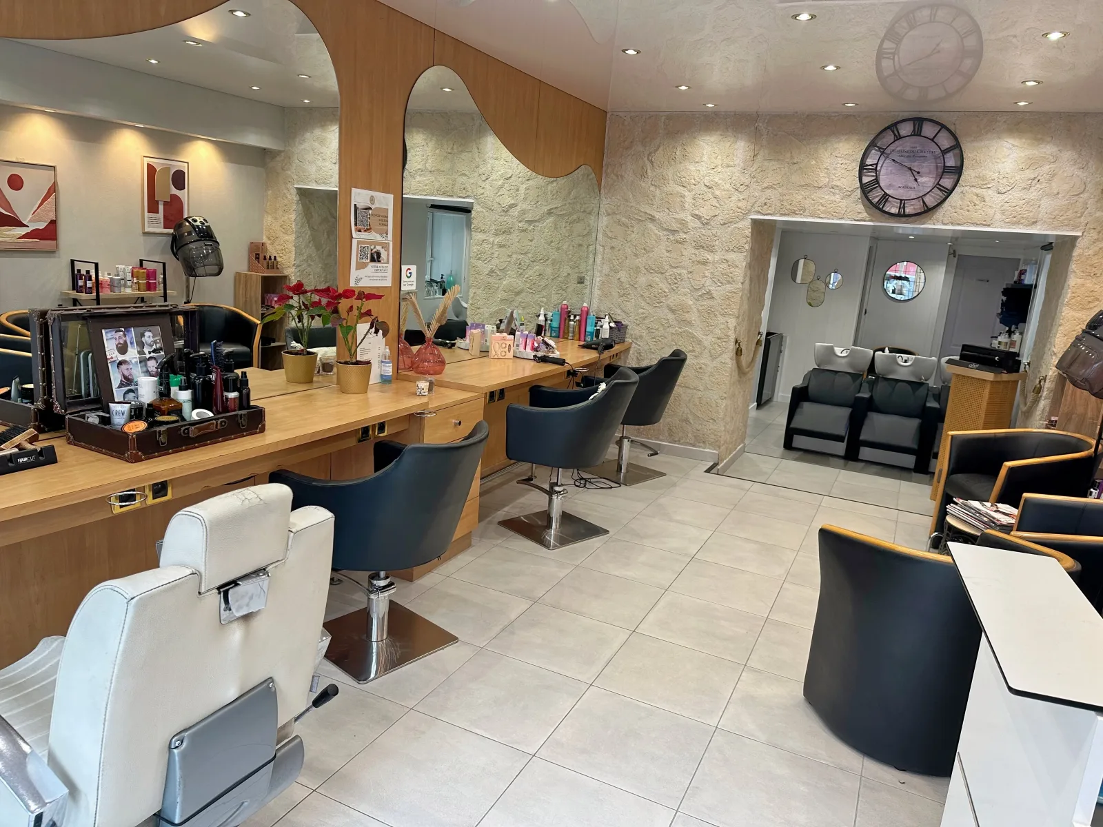 ATELIER 49 - Coiffure Arpajon - ATELIER 49 - Photo Galerie - OneBooking