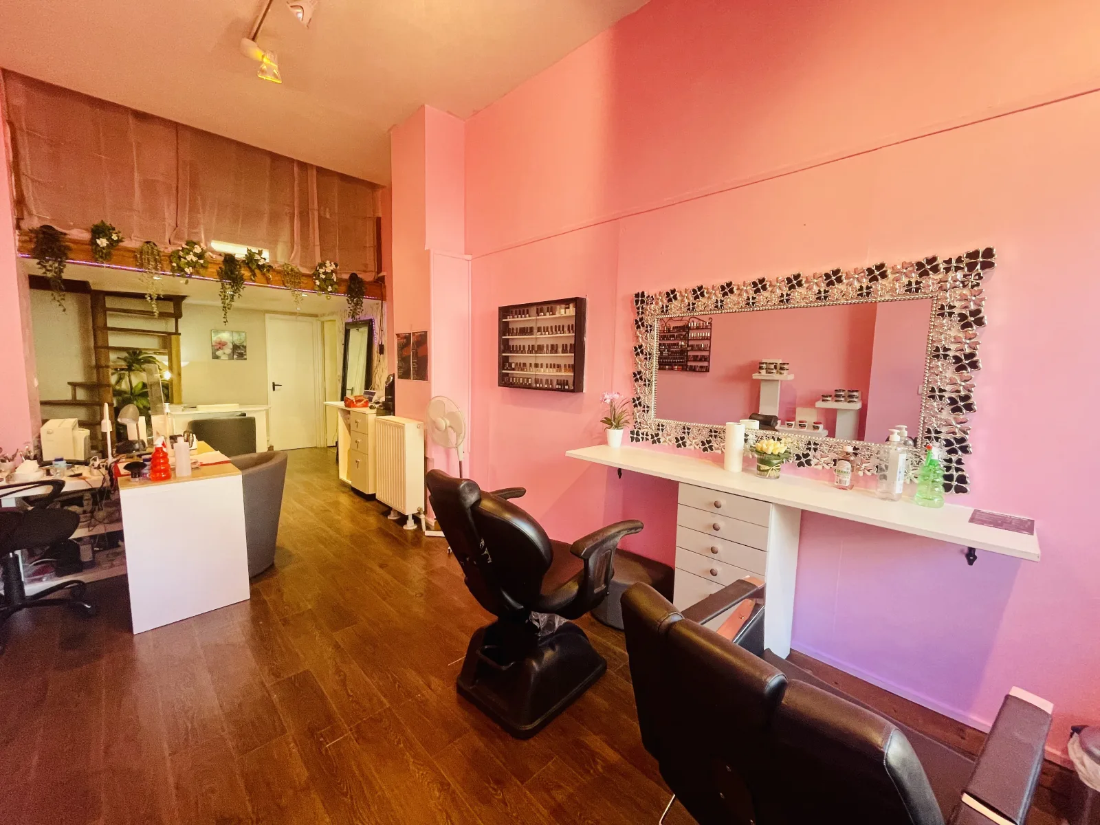 Rima’s Beauté & Nail Bar - Institut de beauté Châtillon - Rima’s Beauté & Nail Bar - Photo Galerie - OneBooking