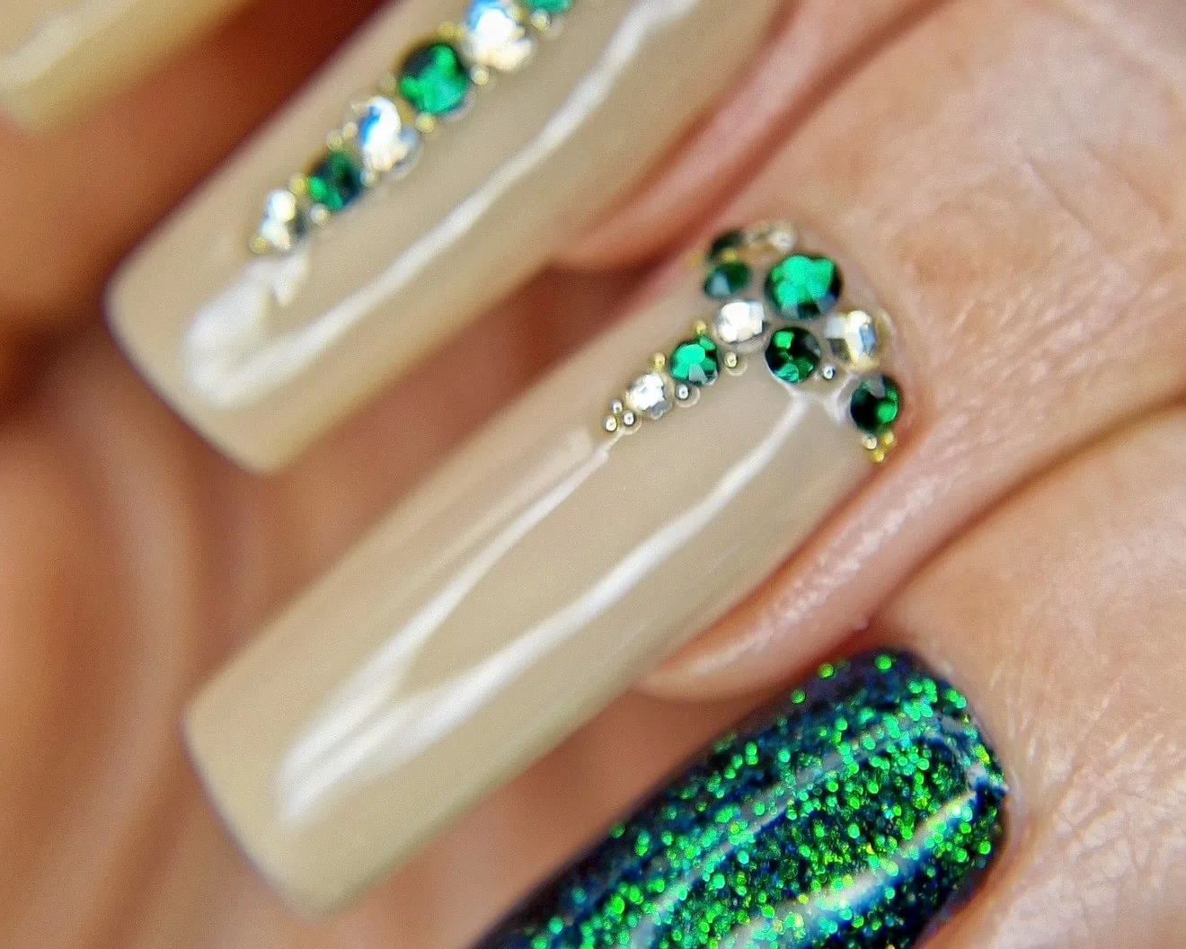 Beauty Nails Caroline - Onglerie Andrésy - Beauty Nails Caroline - Photo Galerie - OneBooking