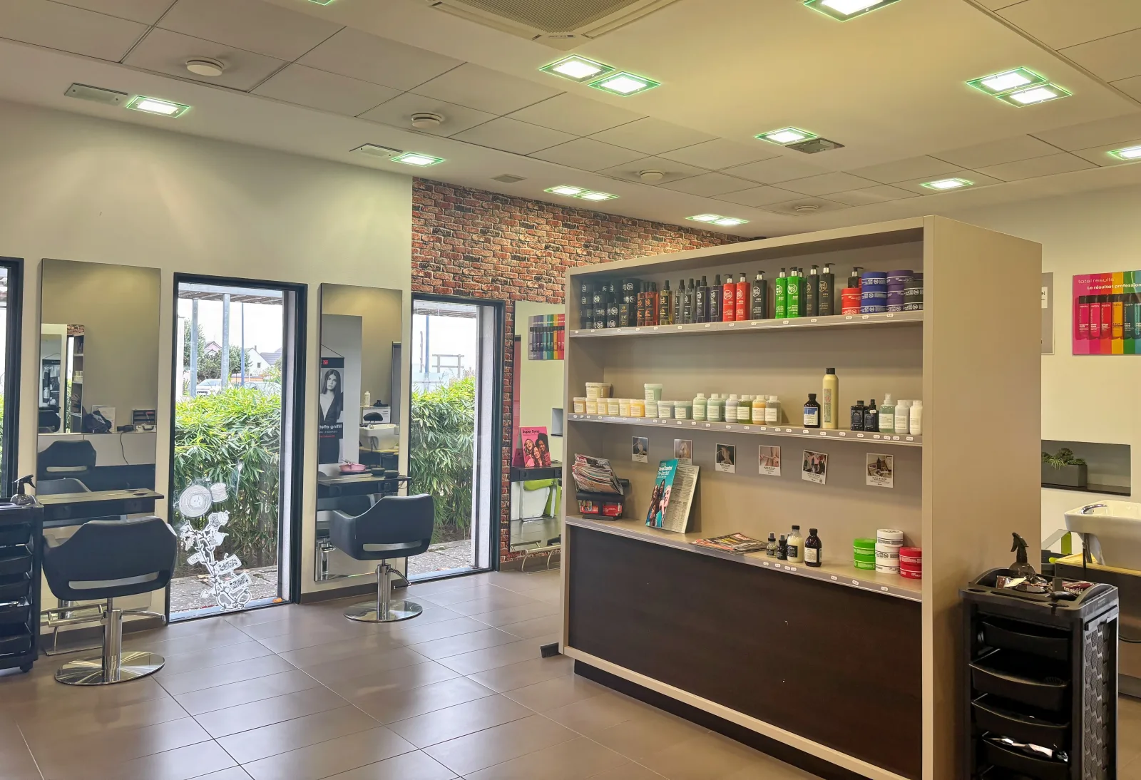 Un Atelier Pour Soi Coiffure - Coiffure Thann - Un Atelier Pour Soi Coiffure - Photo Galerie - OneBooking