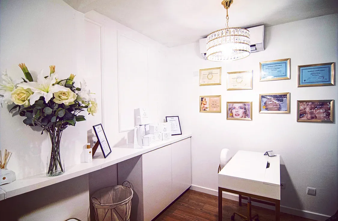 #Mademoiz'elle by FMC Concept (Esthétique, Massage et Ongles) - Institut de beauté La Crau - #Mademoiz'elle by FMC Concept (Esthétique, Massage et Ongles) - Photo Galerie - OneBooking
