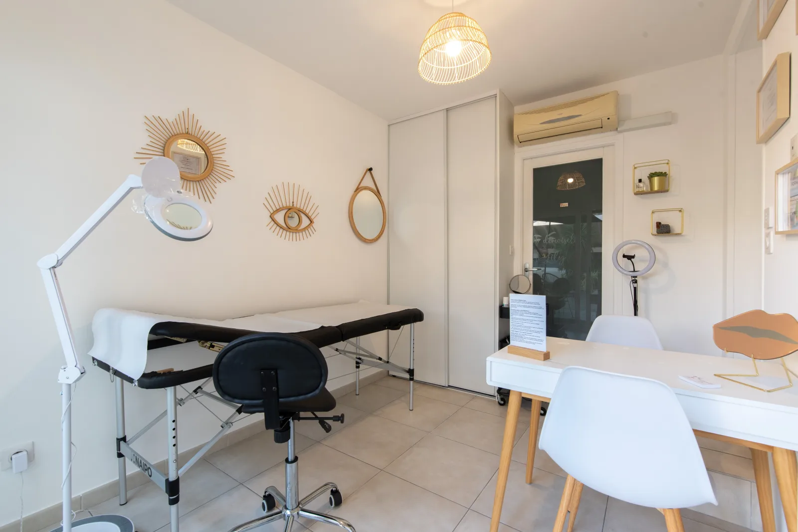 Mademoiselle Lily - Institut de beauté Pérols - Mademoiselle Lily - Photo Galerie - OneBooking