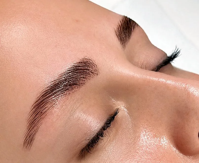 Beauty Line Esthétique - Onglerie Louviers - Beauty Line Esthétique - Photo Galerie - OneBooking