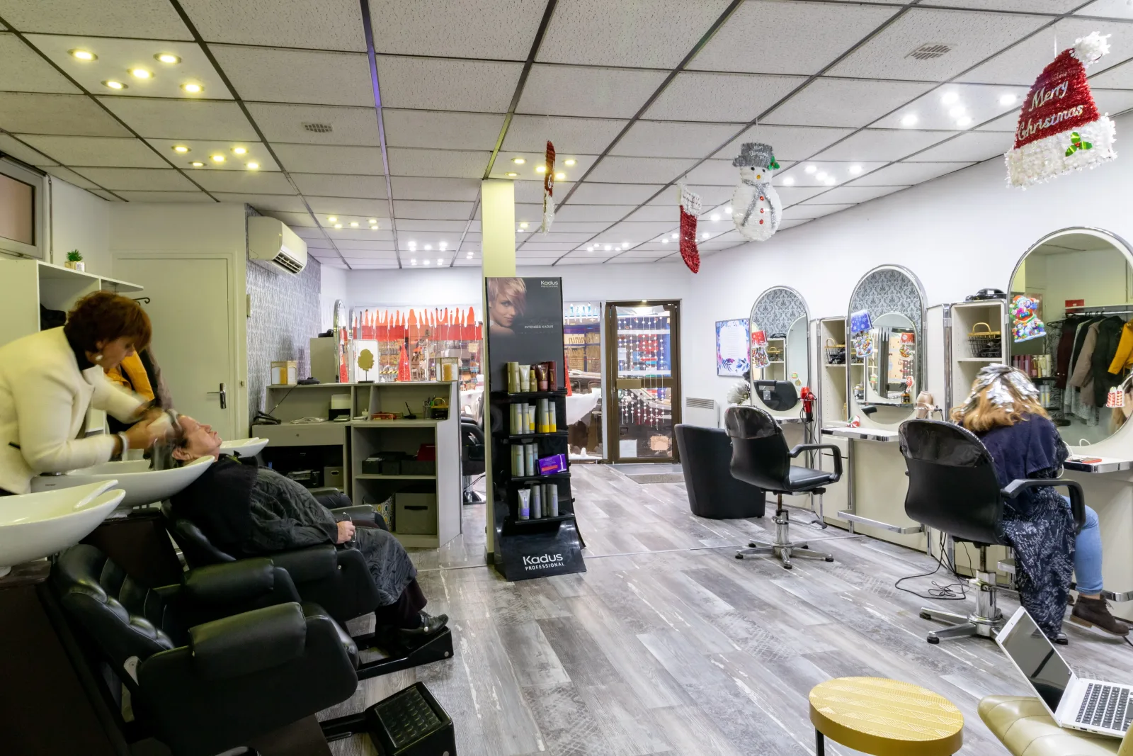 Art et coiffure - Coiffure Montereau-Fault-Yonne - Art et coiffure - Photo Galerie - OneBooking