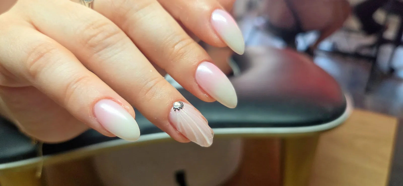 Nail&co custom - Institut de beauté Moulins - Nail&co custom - Photo Galerie - OneBooking