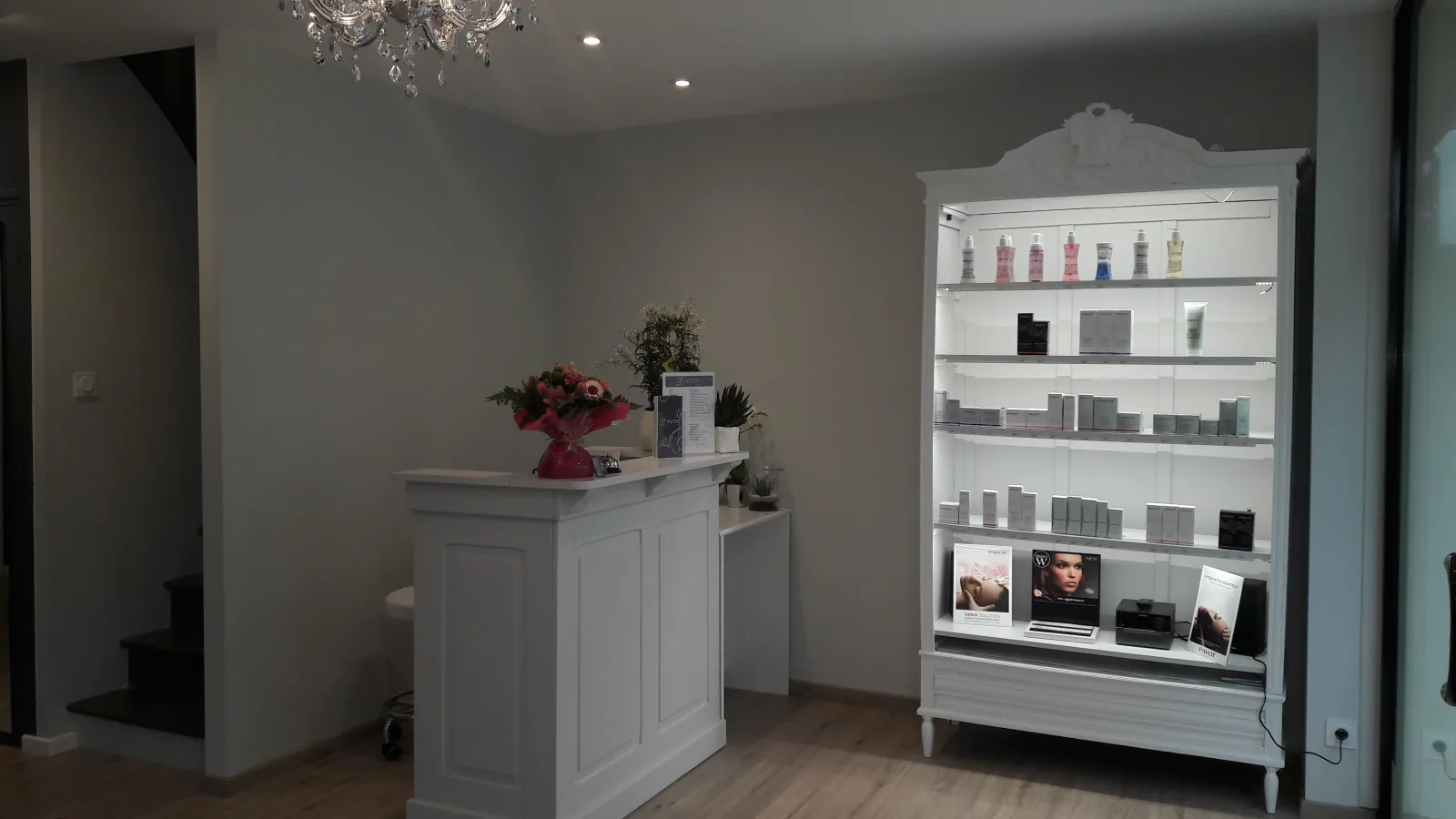 L’institut by Sandy - Onglerie Rodez - L’institut by Sandy - Photo Galerie - OneBooking