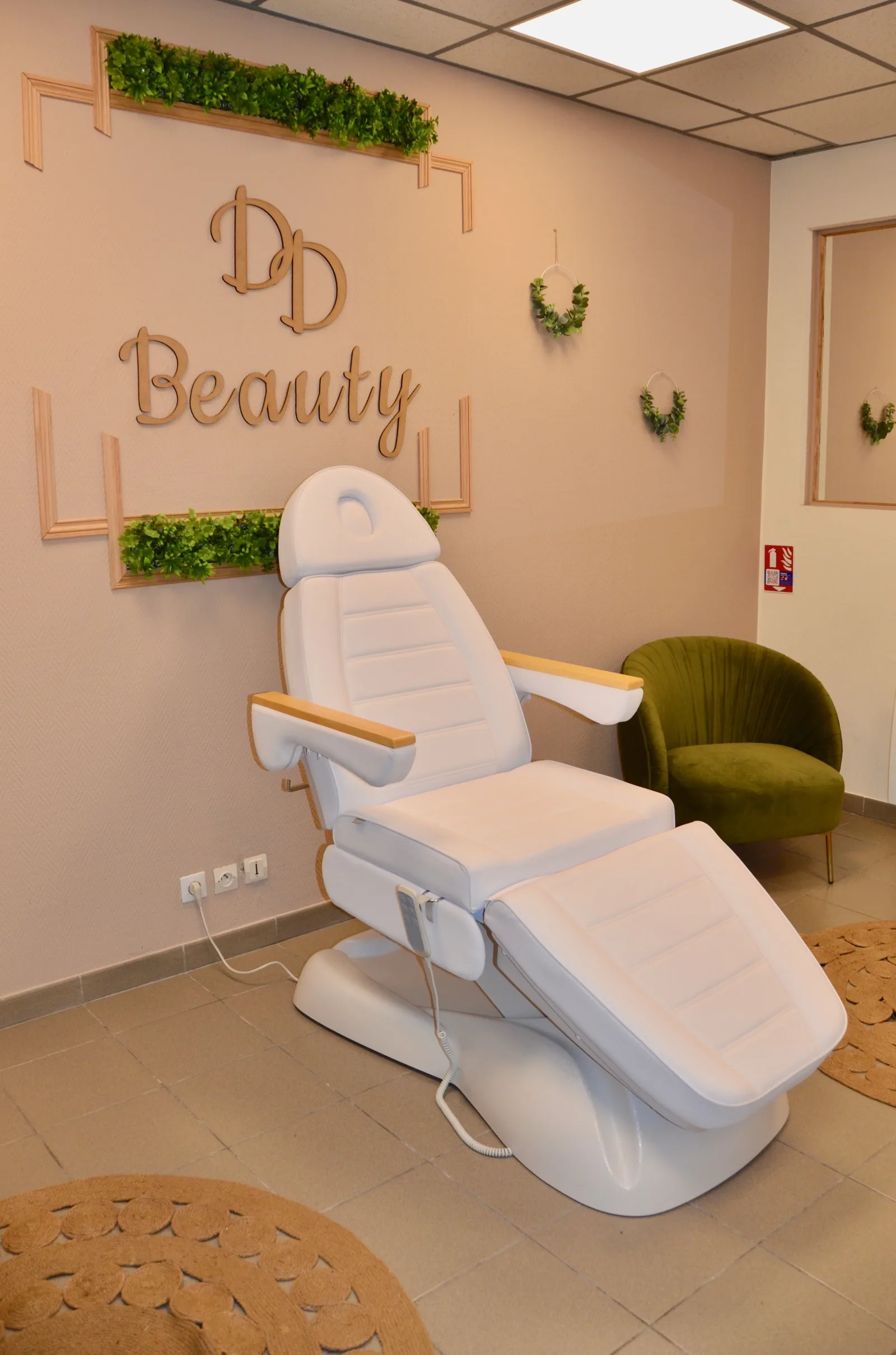 DD Beautyy - Coiffure Loos - DD Beautyy - Photo Galerie - OneBooking