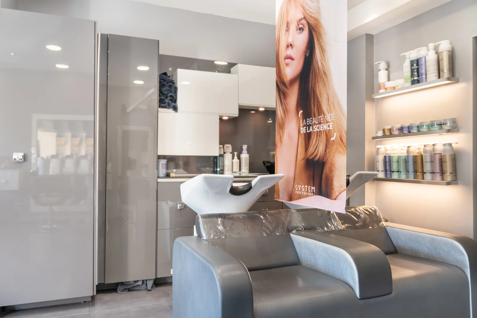 Total Look - Coiffure Le Lavandou - Total Look - Photo Galerie - OneBooking