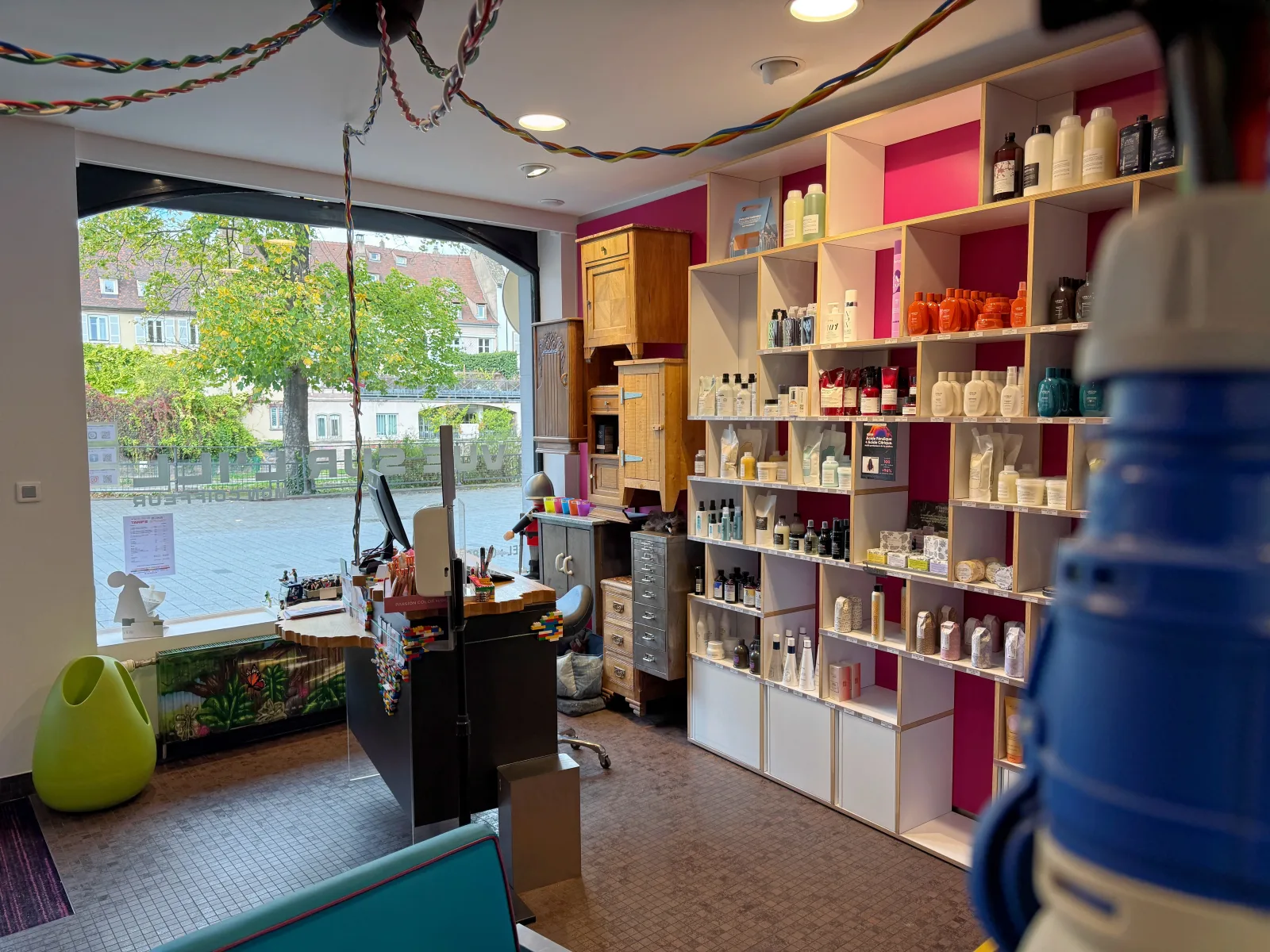 Vue Sur L'ill - Coiffure Strasbourg - Vue Sur L'ill - Photo Galerie - OneBooking