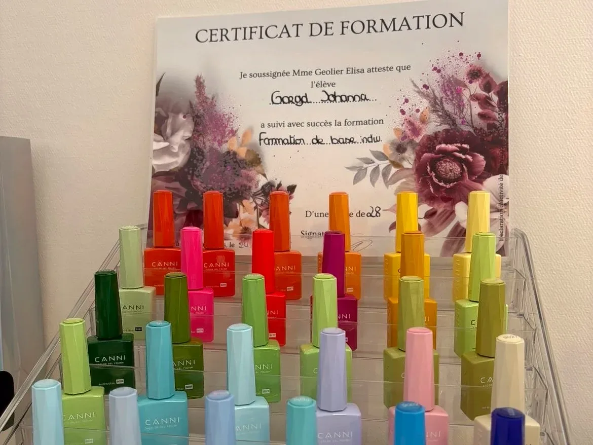 MAISON BEAUTE - Onglerie Sarreguemines - MAISON BEAUTE - Photo Galerie - OneBooking