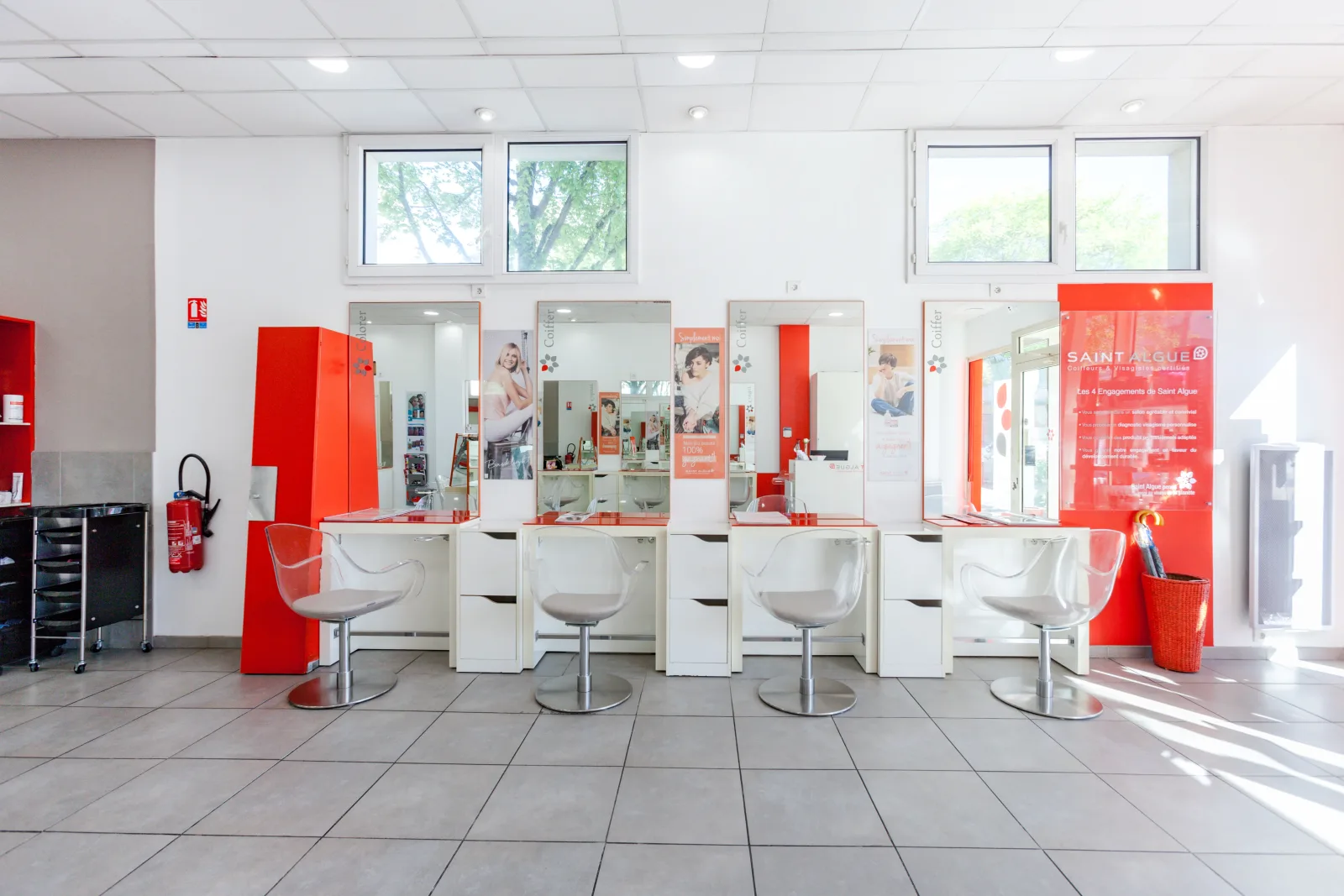 Salon KBlou - Coiffure Guyancourt - Salon KBlou - Photo Galerie - OneBooking