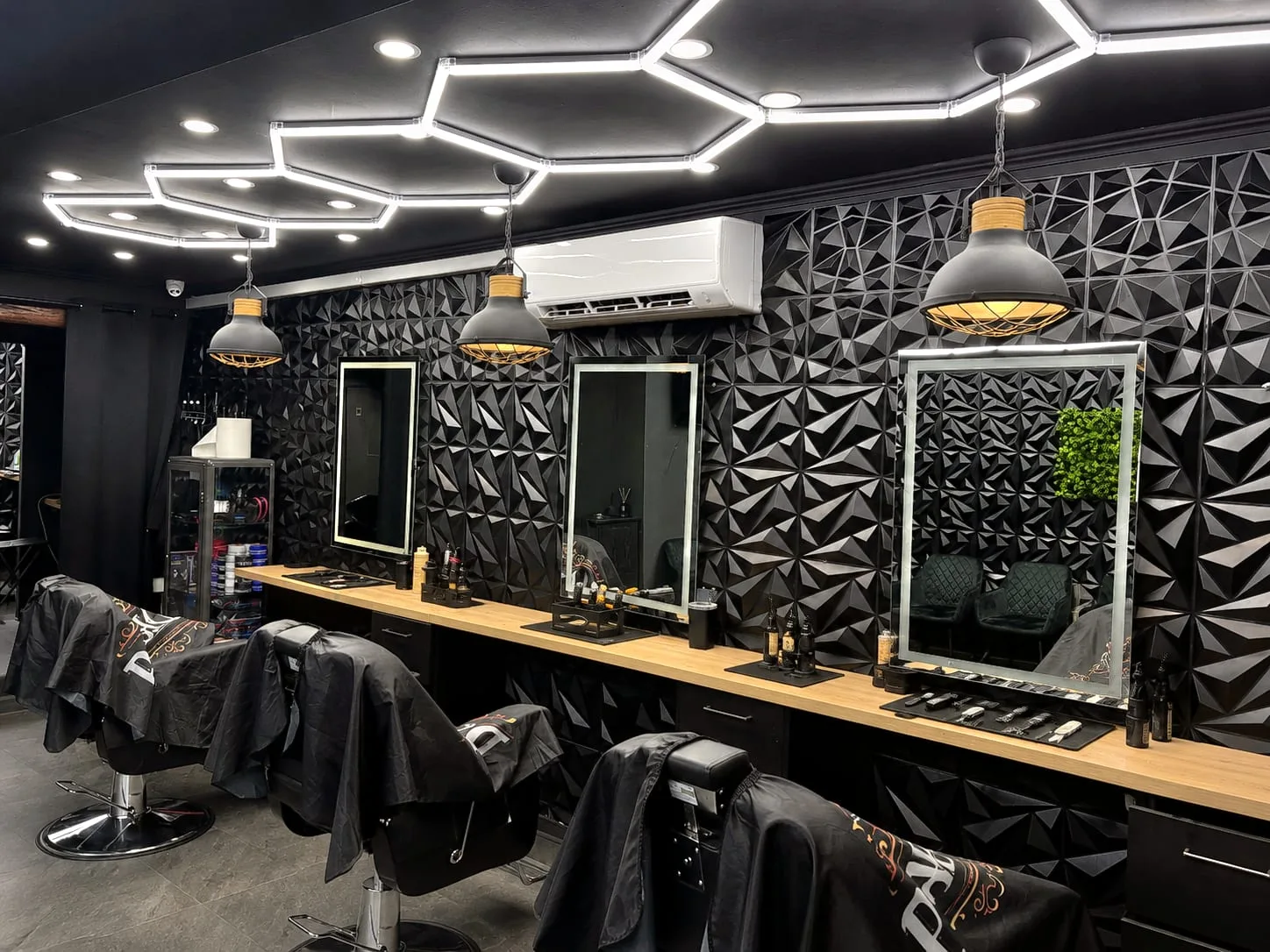 Nine Cut - Coiffure Arpajon - Nine Cut - Photo Galerie - OneBooking