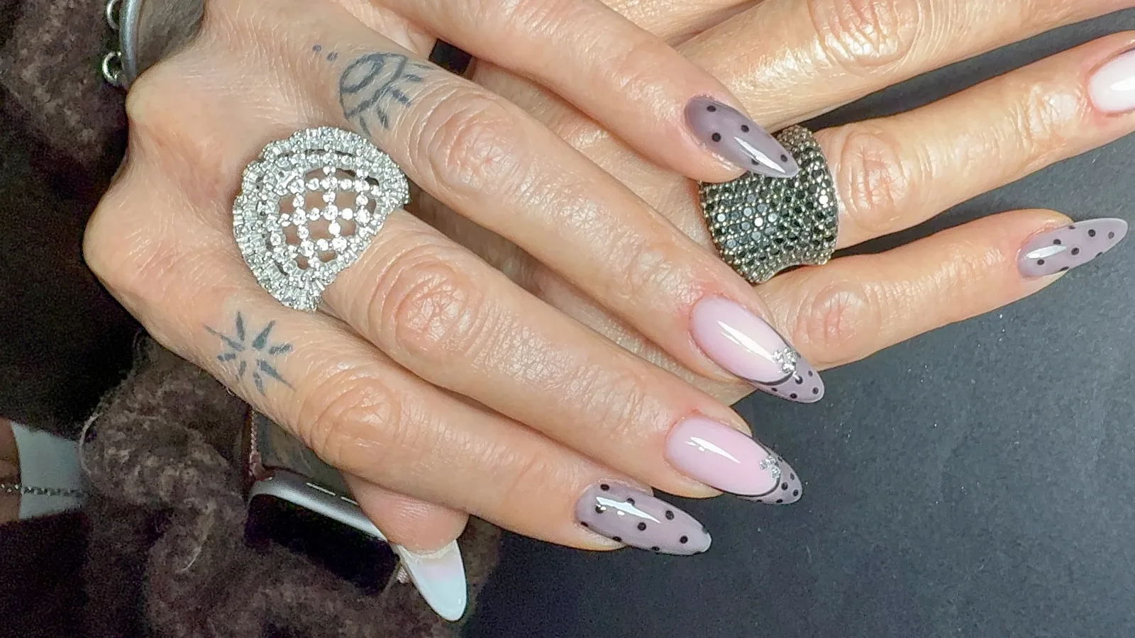 Le Boudoir de l’Ongle - Onglerie Cognac - Le Boudoir de l’Ongle - Photo Galerie - OneBooking