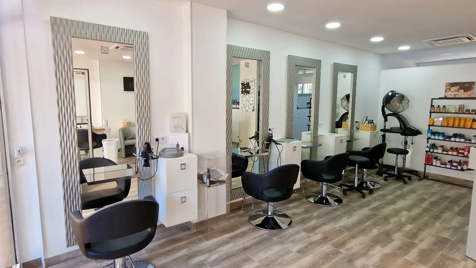 Salon Expression - Coiffure Châteauneuf-Grasse - Salon Expression - Photo Galerie - OneBooking