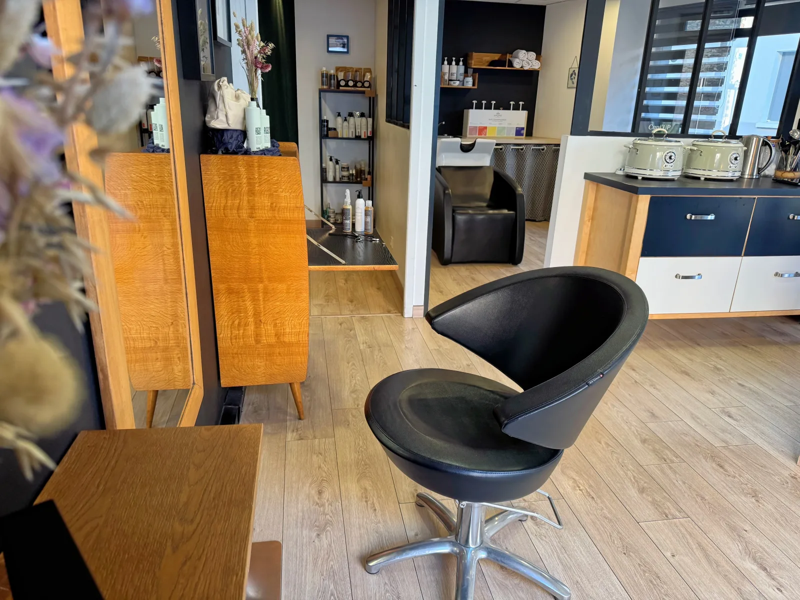 Salon Solo - Visagiste - Coiffure Bain-de-Bretagne - Salon Solo - Visagiste - Photo Galerie - OneBooking
