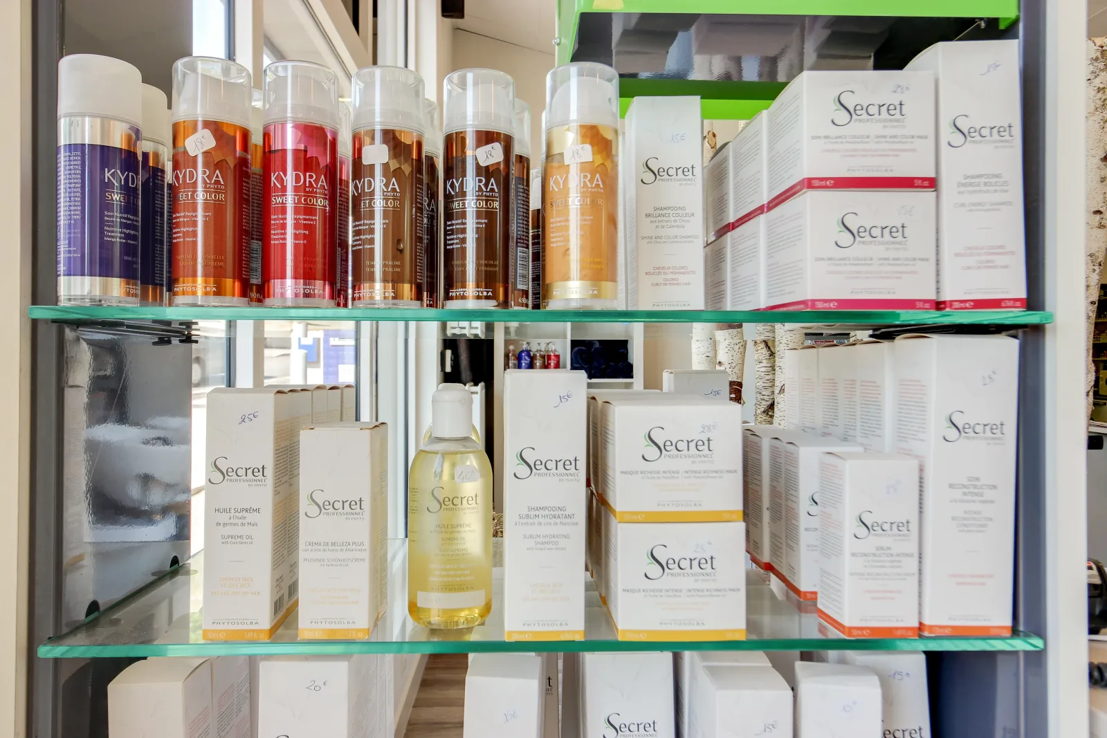 Les Créateurs - Coiffure Saint-Genis-Laval - Les Créateurs - Photo Galerie - OneBooking