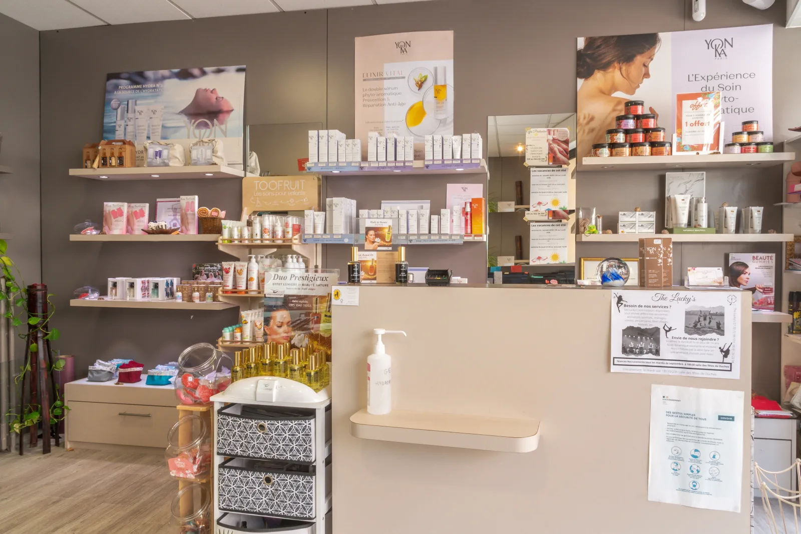 Institut Aux Parfums Mulsant - Onglerie Roanne - Institut Aux Parfums Mulsant - Photo Galerie - OneBooking