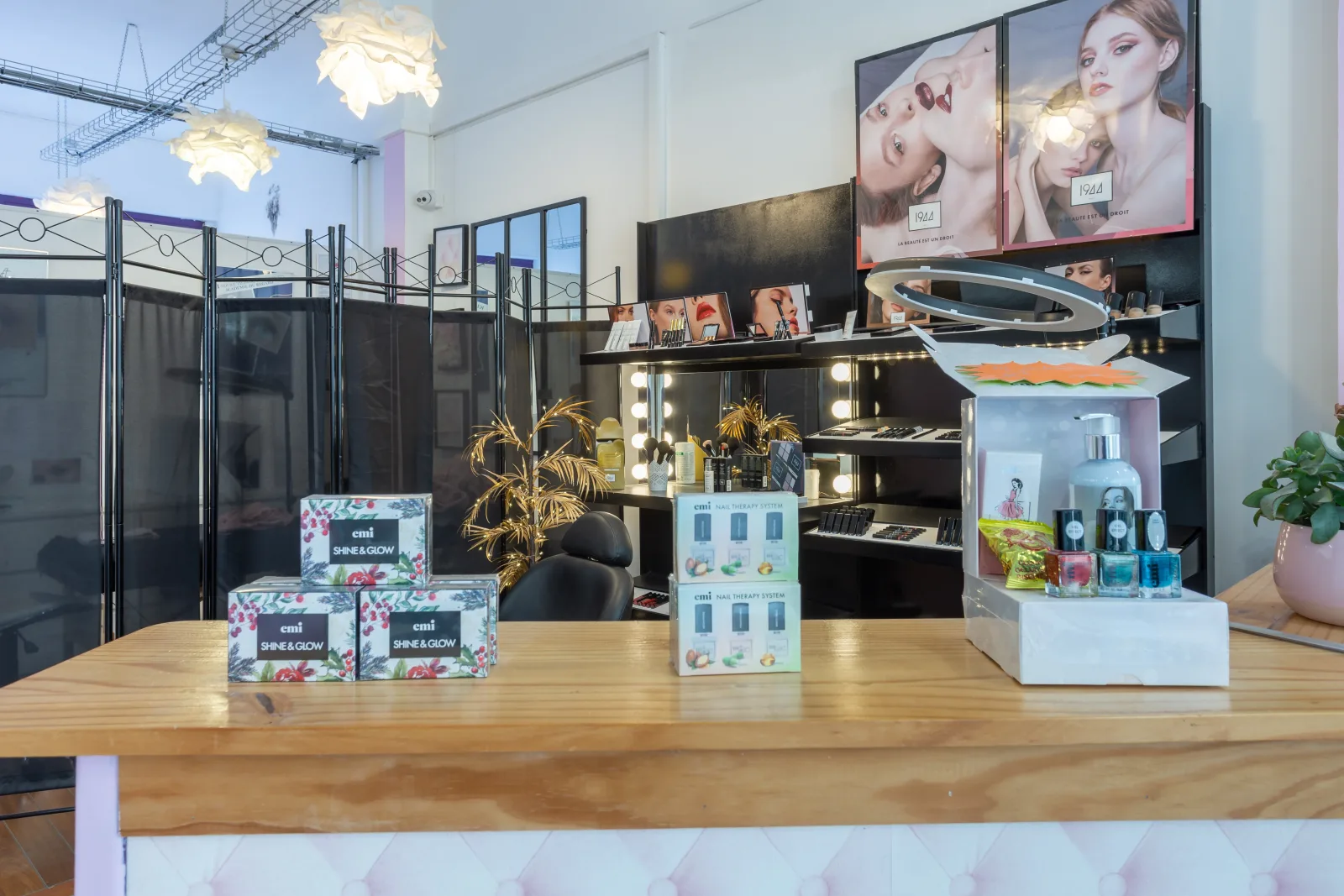 Ongle d’Ivin - Institut de beauté Dinard - Ongle d’Ivin - Photo Galerie - OneBooking