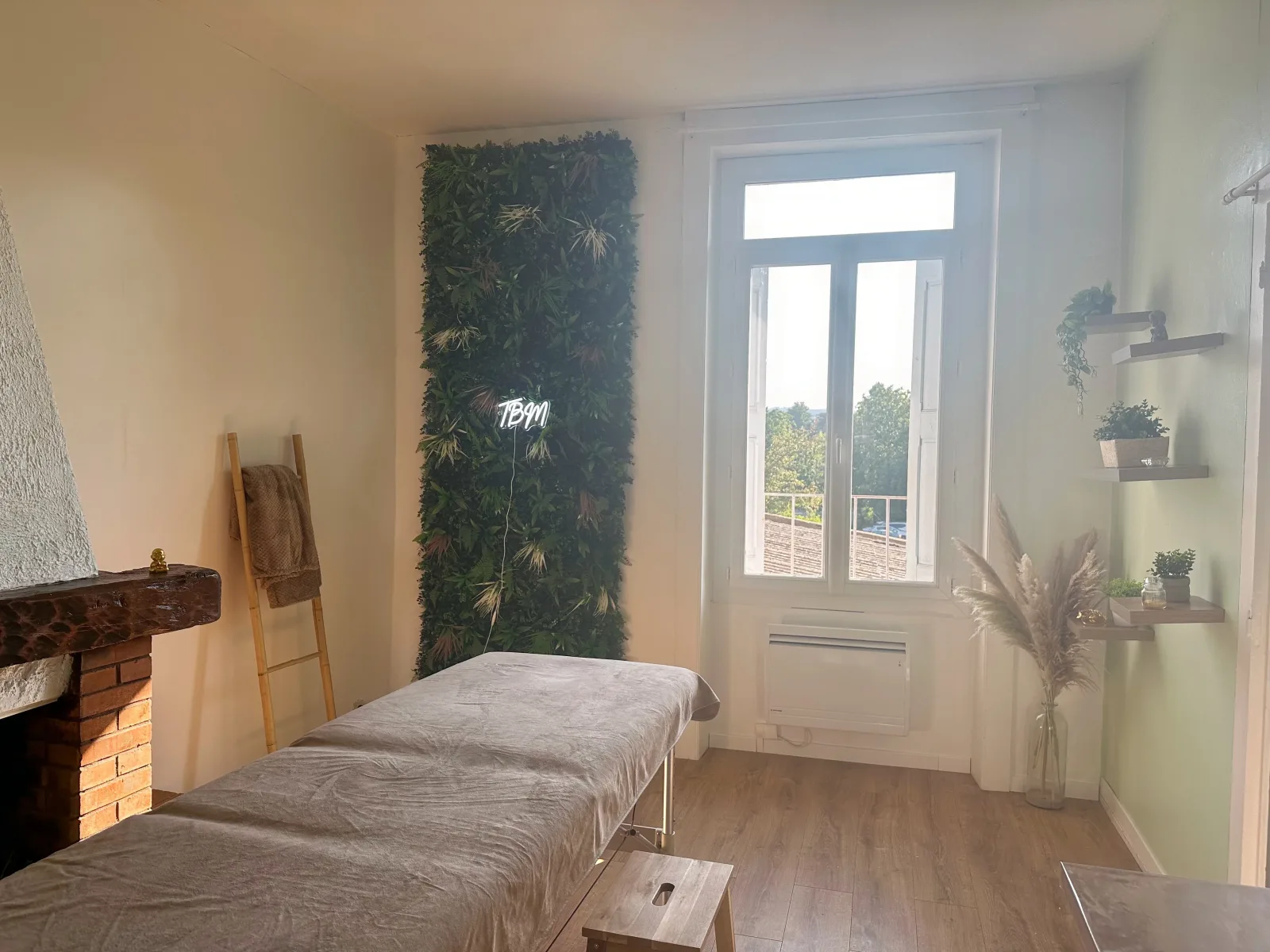 Trinity By Mel - Institut de beauté Saint-Just-Saint-Rambert - Trinity By Mel - Photo Galerie - OneBooking