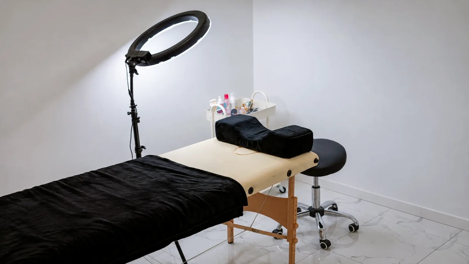 GLOW UP BEAUTY chez Co-coon - Sourcils & cils Toulouse - GLOW UP BEAUTY chez Co-coon - Photo Galerie - OneBooking