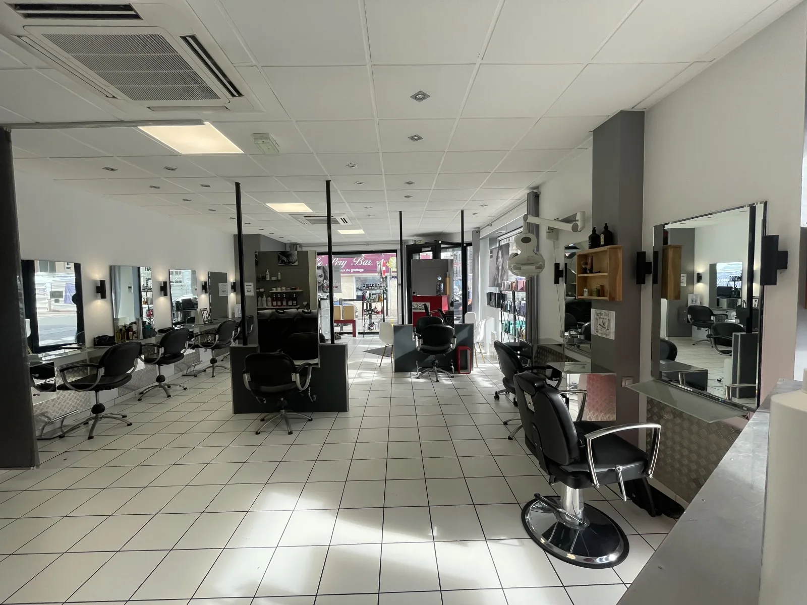 Les Ciseaux de l'Impératrice - Coiffure Berck - Les Ciseaux de l'Impératrice - Photo Galerie - OneBooking