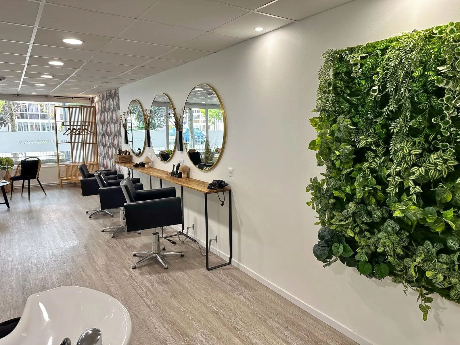 Le Salon. Illkirch Coiffeur - Coiffure Illkirch-Graffenstaden - Le Salon. Illkirch Coiffeur - Photo Galerie - OneBooking