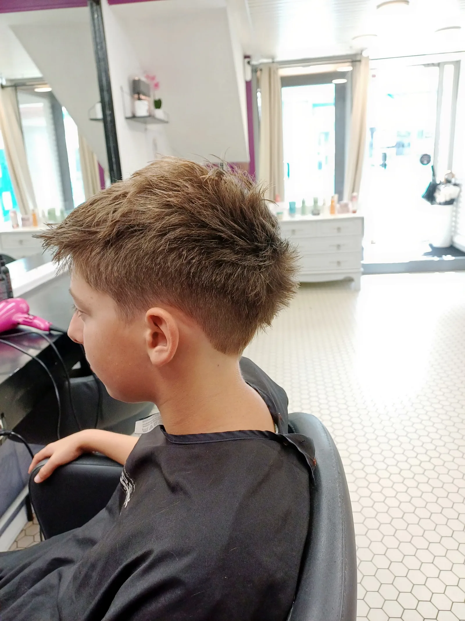 Espace Cocooning - Coiffure Cadillac-sur-Garonne - Espace Cocooning - Photo Galerie - OneBooking