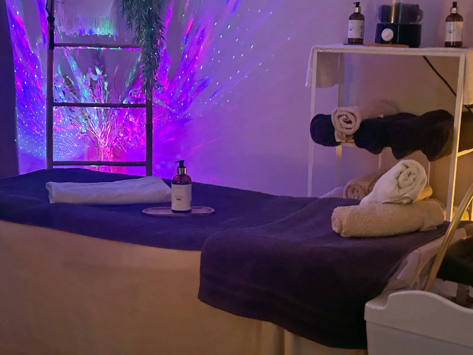 Le Temps d'une Pause - Massage La Seyne-sur-Mer - Le Temps d'une Pause - Head Spa Japonais | Drainage lymphatique | Radiofréquence - Photo Galerie - OneBooking