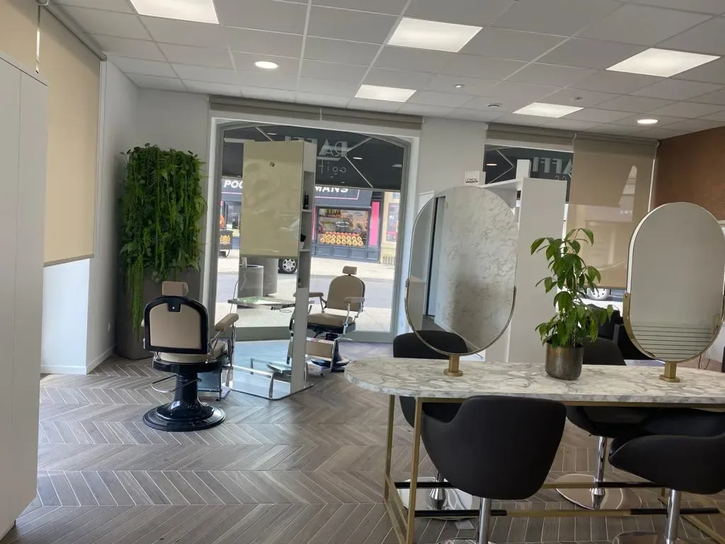 Raffi Coiffure - Coiffure Romans-sur-Isère - Raffi Coiffure - Photo Galerie - OneBooking