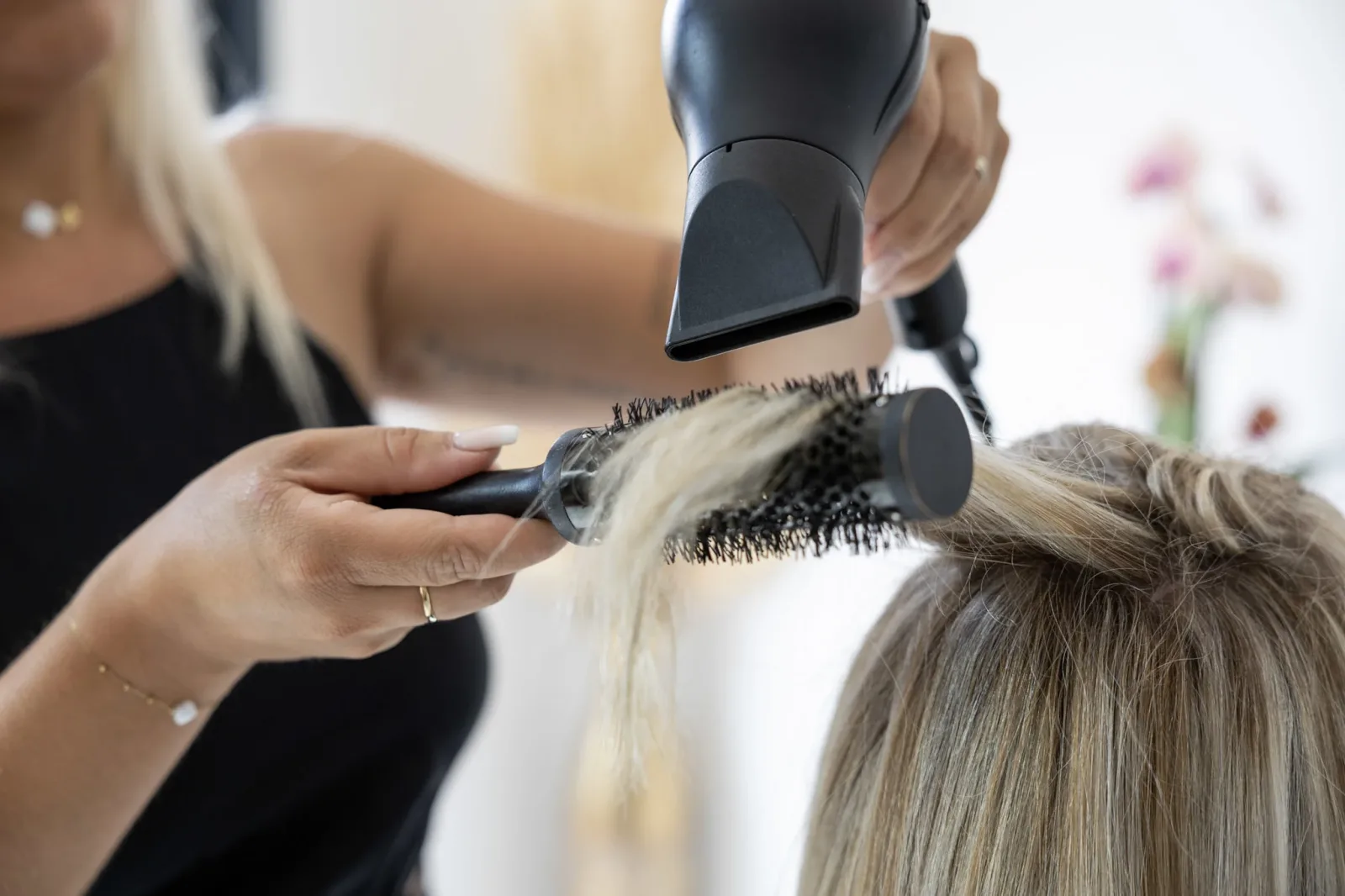 Un Temps Pour Soi By Vanessa - Coiffure La Crau - Un Temps Pour Soi By Vanessa - Photo Galerie - OneBooking