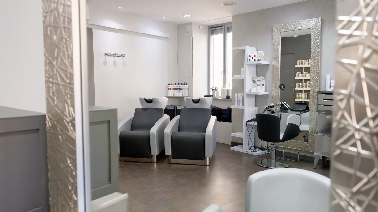 Le Studio d'Alex - Coiffure Bessenay - Le Studio d'Alex - Photo Galerie - OneBooking