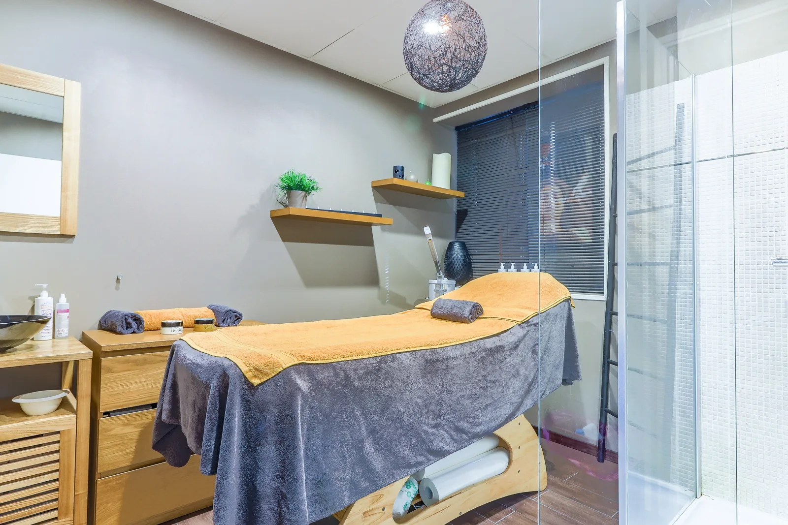 Un Temps pour L - Head Spa - Coiffure Saint-Apollinaire - Un Temps pour L - Head Spa - Photo Galerie - OneBooking