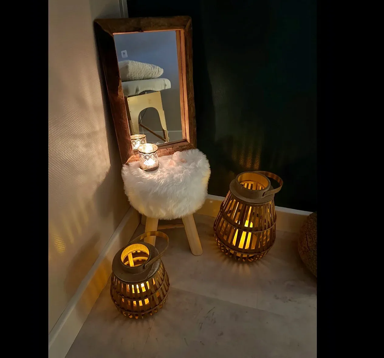 Massage de L'Aura - Institut de beauté Guénange - Massage de L'Aura - Photo Galerie - OneBooking