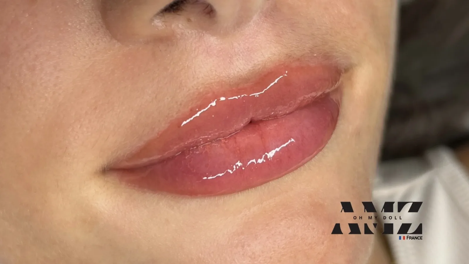 Oh my Doll - ( Sourcils - Lèvres - Tâches de Rousseur - Grains de Beauté ) - Onglerie Grabels - Oh my Doll - ( Sourcils - Lèvres - Tâches de Rousseur - Grains de Beauté ) - Photo Galerie - OneBooking