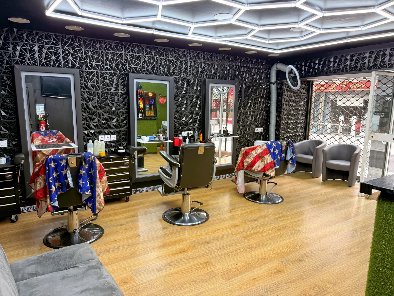 BARBER SHOP BY ANGE - Coiffure Pau - BARBER SHOP BY ANGE - Photo Galerie - OneBooking